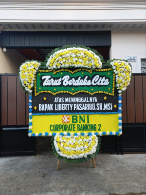 Papan Bunga Duka di Seuat